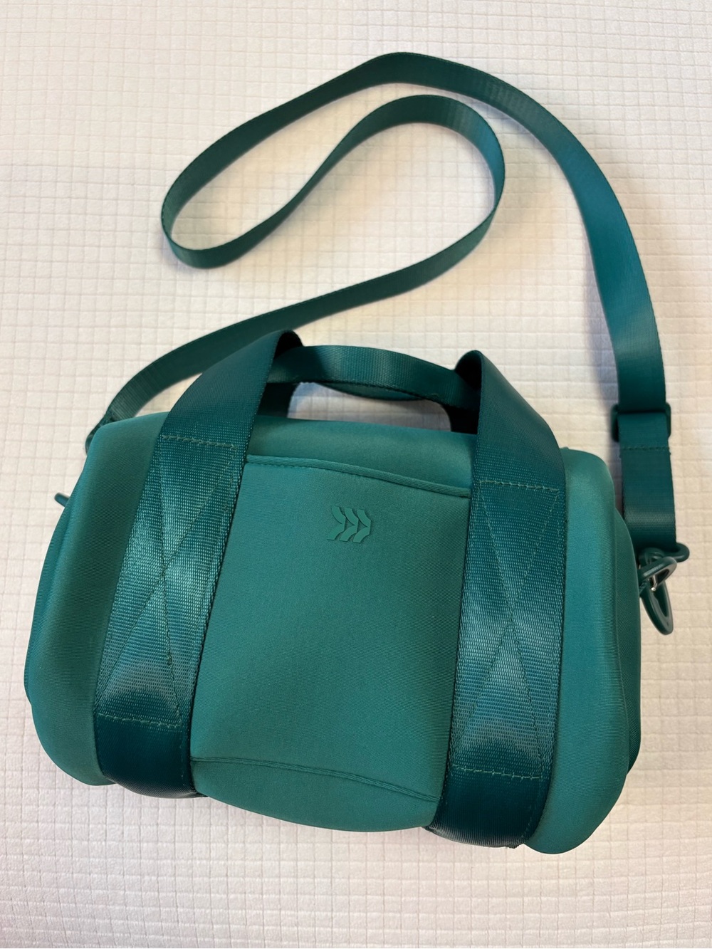 all in motion green crossbody barrel bag - Picture 13 of 13